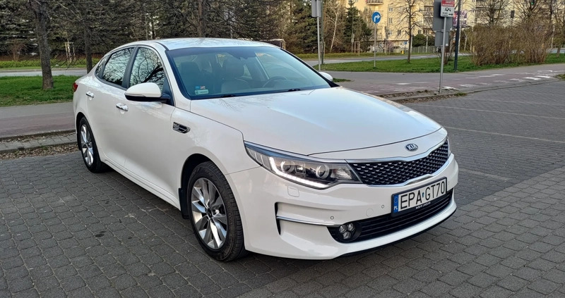 Kia Optima cena 36850 przebieg: 297000, rok produkcji 2016 z Warszawa małe 742